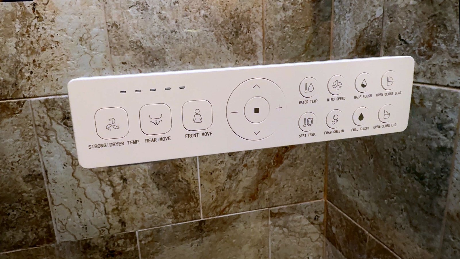Smaller EPLO guest remote with simple controls